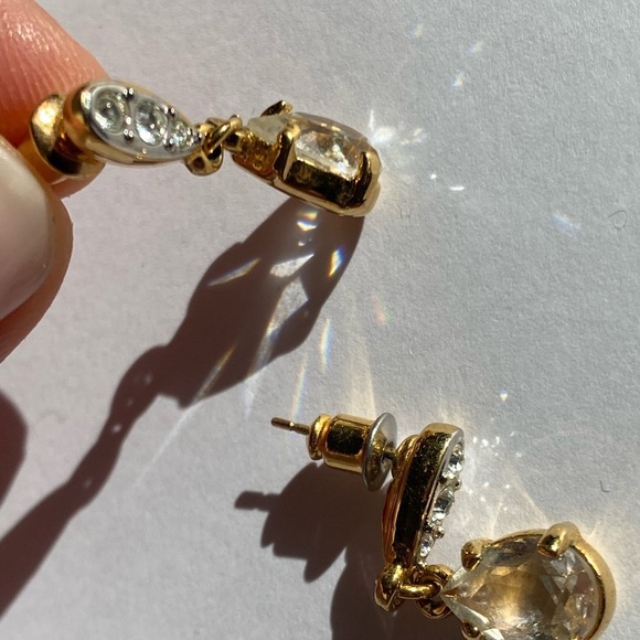 EVEVIC crystals from SWAROVSKI dangle earrings for pierced ears - Picture 12 of 12